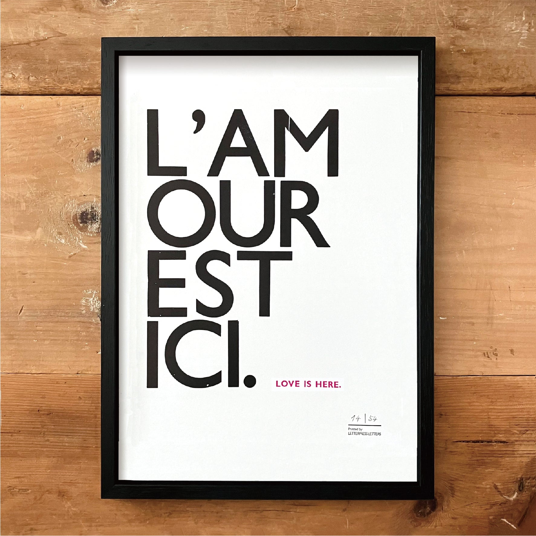 L'AMOUR EST ICI. (愛はここにある。) ポスター
